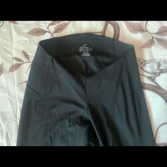 🔥 2/$50 🔥 Loved by Heidi Klum Maternity Leggings - Picture 2 of 4